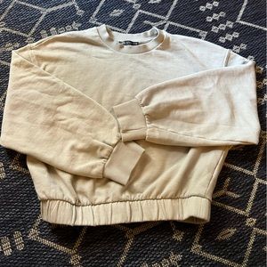 ZARA Cropped Sweater Medium